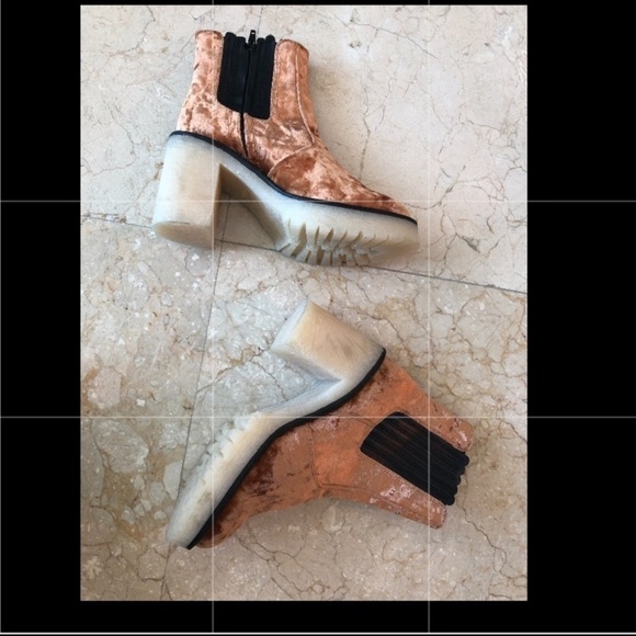 Free People James Chelsea Ankle Velvet Boots - Picture 10 of 16